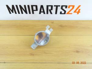 Gebruikte Knipperlichtglas links Mini Mini Cooper S (R53) 1.6 16V Prijs € 29,75 Inclusief btw aangeboden door Miniparts24 - Miniteile24 GbR