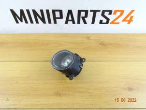 Gebruikte Mistlamp links-voor Mini Cooper S Prijs € 23,80 Inclusief btw aangeboden door Miniparts24 - Miniteile24 GbR