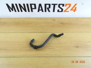 Gebruikte Radiateurslang Mini Mini (R56) 1.6 Cooper D 16V Prijs € 23,80 Inclusief btw aangeboden door Miniparts24 - Miniteile24 GbR