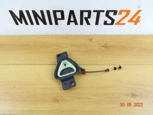 Gebruikte Achterklep Slotmechaniek BMW Mini One/Cooper (R50) Prijs € 29,75 Inclusief btw aangeboden door Miniparts24 - Miniteile24 GbR