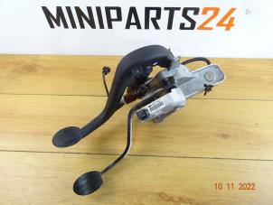 Gebruikte Pedalen Set Mini Mini Open (R57) 1.6 16V John Cooper Works Prijs € 77,35 Inclusief btw aangeboden door Miniparts24