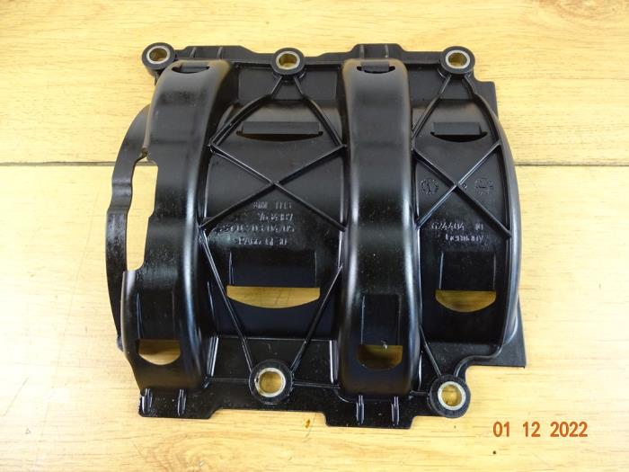 Oliedop van een MINI Mini (F56) 1.5 12V Cooper 2016