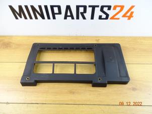 Gebruikte Afdekplaat diversen Mini Mini Cooper S (R53) 1.6 16V Prijs € 17,85 Inclusief btw aangeboden door Miniparts24 - Miniteile24 GbR