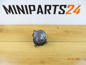 Gebruikte Mistlamp rechts-voor Mini Mini Cooper S (R53) 1.6 16V Prijs € 23,80 Inclusief btw aangeboden door Miniparts24 - Miniteile24 GbR