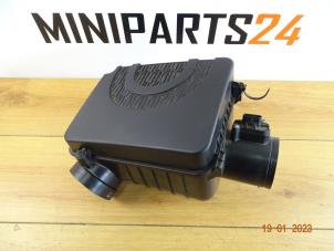 Gebruikte Luchtfilterhuis Mini Mini (R56) 1.6 One D 16V Prijs € 119,00 Inclusief btw aangeboden door Miniparts24 - Miniteile24 GbR