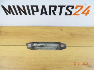 Gebruikte Draagbalk achter Mini Mini (F55) 1.2 12V One First Prijs € 20,83 Inclusief btw aangeboden door Miniparts24 - Miniteile24 GbR