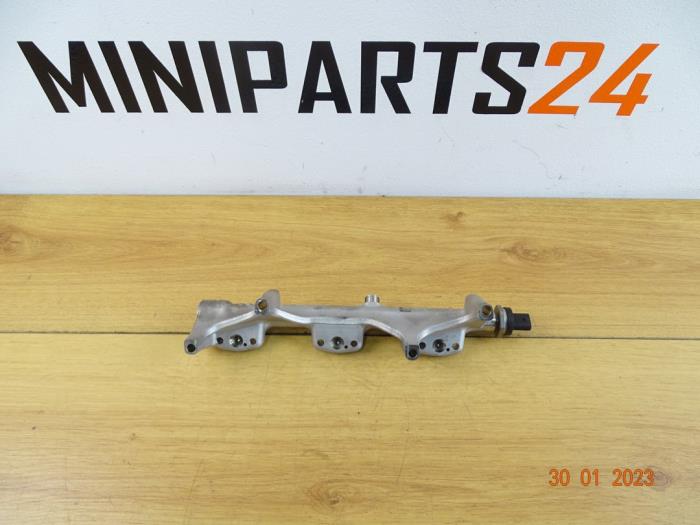 Gebruikte Injectiehuis Mini Mini (F55) 1.2 12V One First Prijs € 71,40 Inclusief btw aangeboden door Miniparts24
