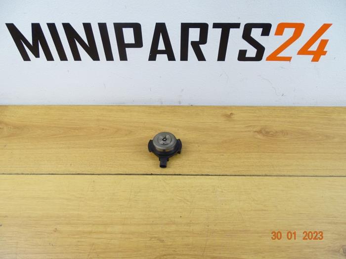Gebruikte Nokkenas Sensor Mini Mini (F55) 1.2 12V One First Prijs € 23,80 Inclusief btw aangeboden door Miniparts24