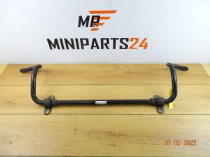 Gebruikte Stabilisatorstang voor Mini Mini (F55) 1.2 12V One First Prijs € 148,75 Inclusief btw aangeboden door Miniparts24 - Miniteile24 GbR