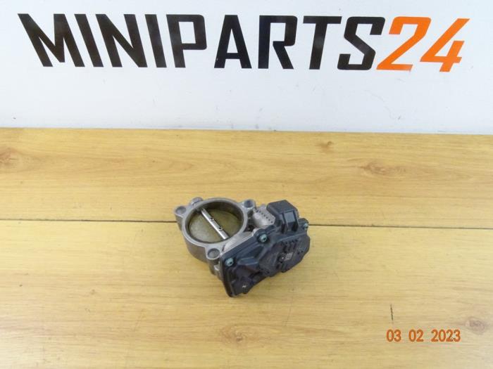 Gebruikte Wervelklep Mini Mini (F56) 2.0 16V Cooper S Prijs € 77,35 Inclusief btw aangeboden door Miniparts24
