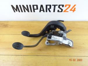 Gebruikte Pedalen Set Mini Clubman (R55) 1.6 16V John Cooper Works Prijs € 77,35 Inclusief btw aangeboden door Miniparts24