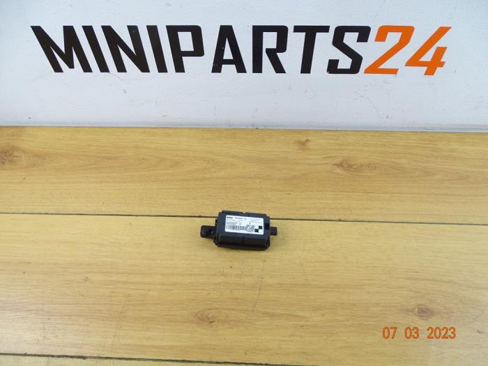 Gebruikte Computer Diversen Mini Mini (F55) 1.2 12V One First Prijs € 23,80 Inclusief btw aangeboden door Miniparts24