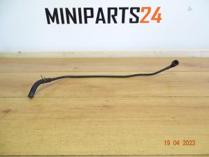 Gebruikte Leiding (diversen) BMW Mini One/Cooper (R50) 1.6 16V One Prijs € 29,75 Inclusief btw aangeboden door Miniparts24 - Miniteile24 GbR