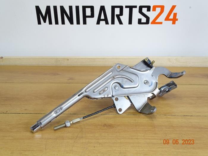 Gebruikte Handrem Mechaniek BMW Mini (R50/53) 1.6 16V Cooper Prijs € 23,80 Inclusief btw aangeboden door Miniparts24