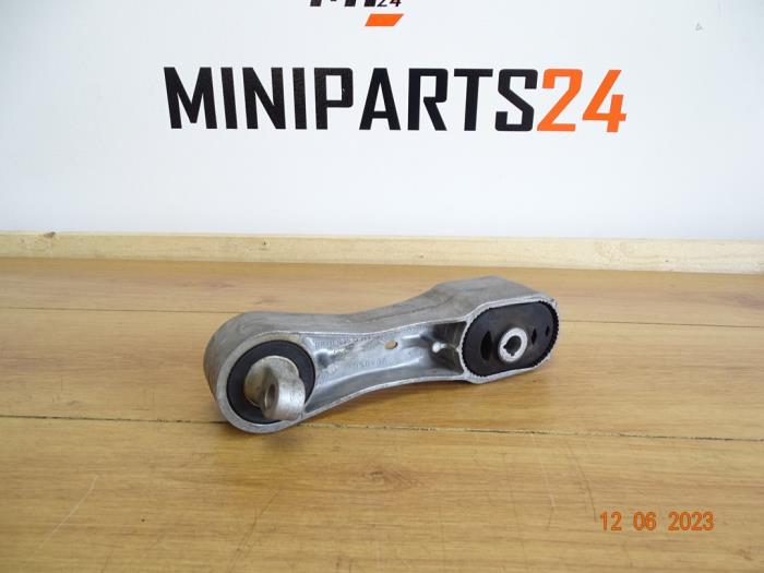 Motorrubber Mini Mini (F56), 2013 2.0 16V Cooper S, Hatchback, 2Dr, Benzine, 1.998cc, 141kW (192pk), FWD, B48A20A; B46A20A, 2013-12 (Gebruikt)