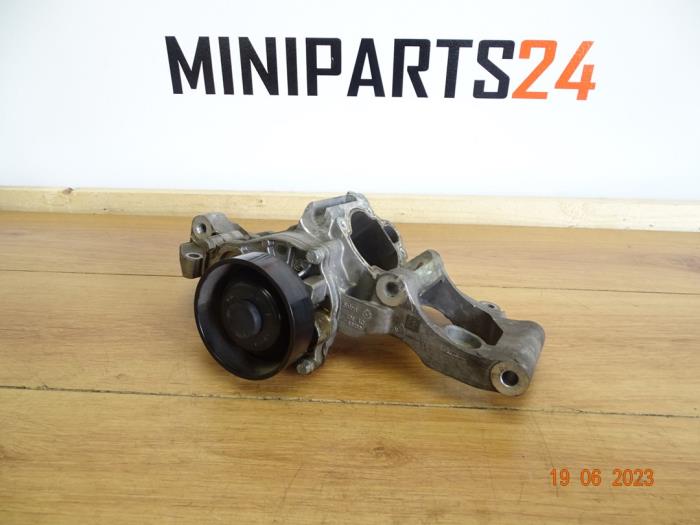 Gebruikte Waterpomp Mini Mini (F56) 2.0 16V Cooper S Prijs € 71,40 Inclusief btw aangeboden door Miniparts24