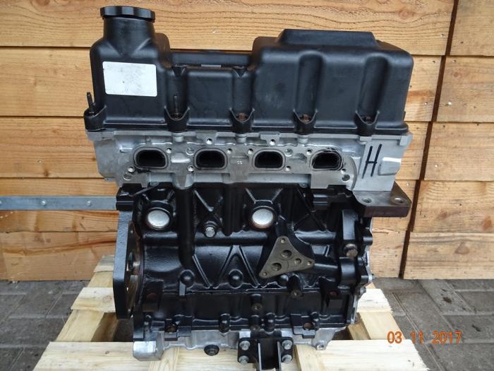 Motor van een MINI Mini Cooper S (R53) 1.6 16V 2004