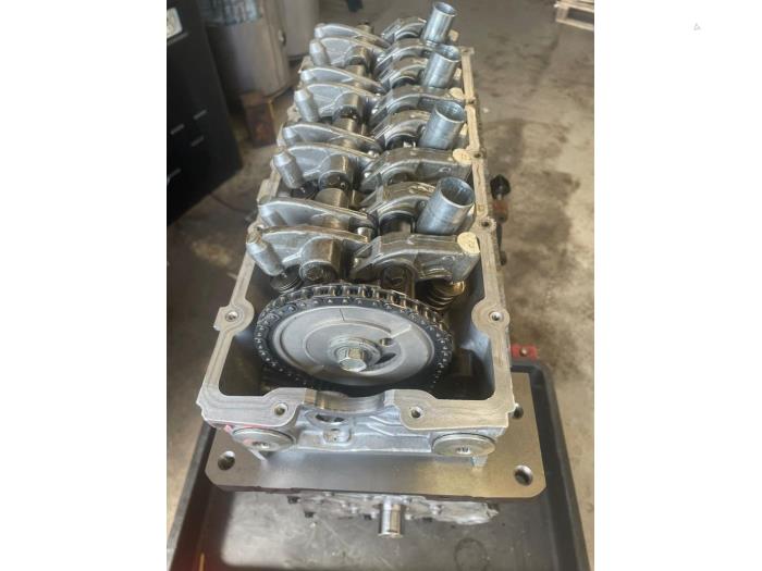 Motor van een MINI Mini Cooper S (R53) 1.6 16V 2004