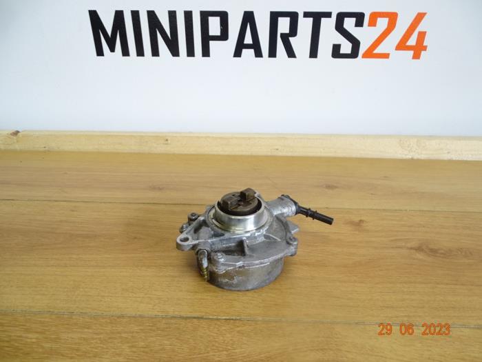 Vacuumpomp Rembekrachtiging van een MINI Mini (R56) 1.6 16V John Cooper Works 2011