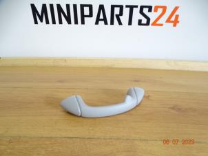 Gebruikte Handgreep Mini Mini (R56) 1.6 16V Cooper Prijs € 23,80 Inclusief btw aangeboden door Miniparts24 - Miniteile24 GbR