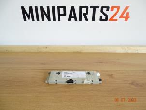 Gebruikte Antenne Versterker Mini Mini (R56) 1.6 16V Cooper Prijs € 29,63 Inclusief btw aangeboden door Miniparts24 - Miniteile24 GbR