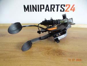 Gebruikte Pedalen Set Mini Mini (R56) 1.6 16V Cooper Prijs € 35,70 Inclusief btw aangeboden door Miniparts24 - Miniteile24 GbR