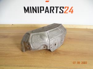 Gebruikte Hitteschild uitlaat Mini Mini (R56) 1.6 16V Cooper Prijs € 32,73 Inclusief btw aangeboden door Miniparts24 - Miniteile24 GbR