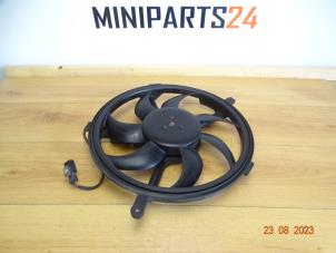 Gebruikte Radiateurfan Mini Mini (R56) 1.6 16V Cooper Prijs € 65,45 Inclusief btw aangeboden door Miniparts24 - Miniteile24 GbR