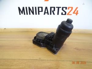 Gebruikte Oliefilterhuis Mini Mini (R56) 1.6 Cooper D 16V Prijs € 77,35 Inclusief btw aangeboden door Miniparts24 - Miniteile24 GbR
