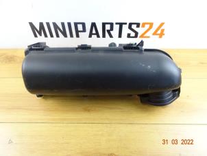 Gebruikte Luchtfilterhuis Mini Mini (R56) 1.6 16V Cooper S Prijs € 178,50 Inclusief btw aangeboden door Miniparts24 - Miniteile24 GbR