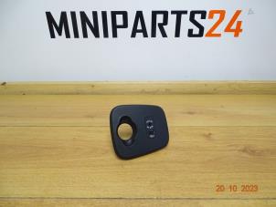 Gebruikte AUX/USB aansluiting Mini Mini (F56) 2.0 16V Cooper S Prijs € 38,68 Inclusief btw aangeboden door Miniparts24 - Miniteile24 GbR