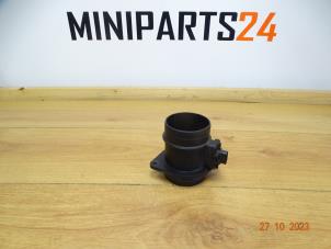 Gebruikte Luchtmassameter Mini Mini (R56) 1.6 16V Cooper S Prijs € 89,25 Inclusief btw aangeboden door Miniparts24 - Miniteile24 GbR
