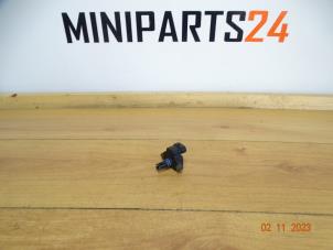 Gebruikte Luchtmassameter Mini Mini Cooper S (R53) 1.6 16V Prijs € 17,85 Inclusief btw aangeboden door Miniparts24 - Miniteile24 GbR