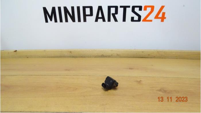 Gebruikte Luchtmassameter BMW Mini (R50/53) 1.6 16V Cooper Prijs € 20,83 Inclusief btw aangeboden door Miniparts24