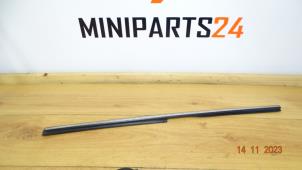 Gebruikte Sierlijst Mini Cooper S Prijs € 41,65 Inclusief btw aangeboden door Miniparts24 - Miniteile24 GbR