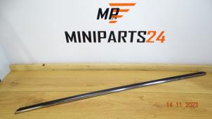 Gebruikte Sierstrip Mini Cooper S Prijs € 23,80 Inclusief btw aangeboden door Miniparts24 - Miniteile24 GbR