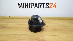 Gebruikte Chaufage Ventilatiemotor Mini Mini Cooper S (R53) 1.6 16V Prijs € 29,75 Inclusief btw aangeboden door Miniparts24 - Miniteile24 GbR