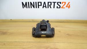 Gebruikte Remzadel links-voor Mini Mini Cooper S (R53) 1.6 16V Prijs € 35,70 Inclusief btw aangeboden door Miniparts24 - Miniteile24 GbR