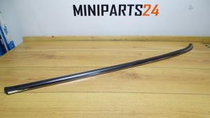 Gebruikte Sierstrip Mini Mini (F56) 2.0 16V Cooper S Prijs € 35,70 Inclusief btw aangeboden door Miniparts24 - Miniteile24 GbR