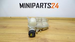 Gebruikte Koelvloeistof Reservoir Mini Mini (F56) 2.0 16V Cooper S Prijs € 71,40 Inclusief btw aangeboden door Miniparts24 - Miniteile24 GbR