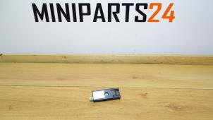 Gebruikte Antenne (diversen) Mini Mini (F56) 2.0 16V Cooper S Prijs € 41,65 Inclusief btw aangeboden door Miniparts24 - Miniteile24 GbR