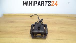 Gebruikte Remzadel rechts-achter Mini Cooper Prijs € 71,40 Inclusief btw aangeboden door Miniparts24 - Miniteile24 GbR