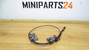 Gebruikte Motorkap Slotmechaniek Mini Mini (R56) 1.6 16V Cooper S Prijs € 47,60 Inclusief btw aangeboden door Miniparts24 - Miniteile24 GbR