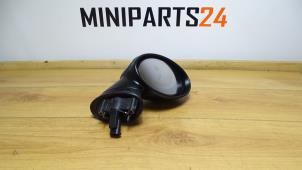 Gebruikte Spiegel Buiten rechts Mini Mini Cooper S (R53) 1.6 16V Prijs € 58,91 Inclusief btw aangeboden door Miniparts24 - Miniteile24 GbR
