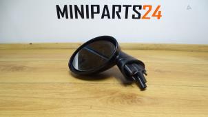 Gebruikte Buitenspiegel links Mini Mini Cooper S (R53) 1.6 16V Prijs € 53,55 Inclusief btw aangeboden door Miniparts24 - Miniteile24 GbR