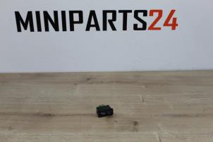 Gebruikte Cabriodak Bediening Mini Cooper S Prijs € 26,78 Inclusief btw aangeboden door Miniparts24 - Miniteile24 GbR