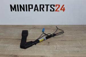 Gebruikte Gordelspanner links Mini Cooper S Prijs € 77,35 Inclusief btw aangeboden door Miniparts24 - Miniteile24 GbR