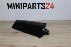 Gebruikte C-stijl afdekkap links Mini Clubman (R55) 1.6 16V Cooper Prijs € 35,11 Inclusief btw aangeboden door Miniparts24