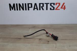 Gebruikte Kabel (diversen) Mini Mini (F56) 1.2 12V One Prijs € 23,80 Inclusief btw aangeboden door Miniparts24 - Miniteile24 GbR