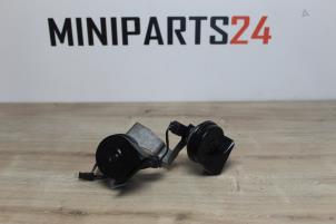 Gebruikte Claxon Mini Mini (F56) 1.2 12V One Prijs € 59,50 Inclusief btw aangeboden door Miniparts24 - Miniteile24 GbR